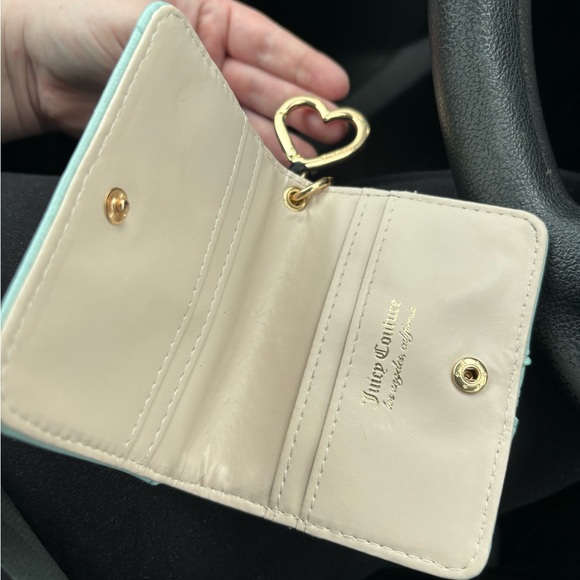 Juicy couture wallet - Picture 2 of 3